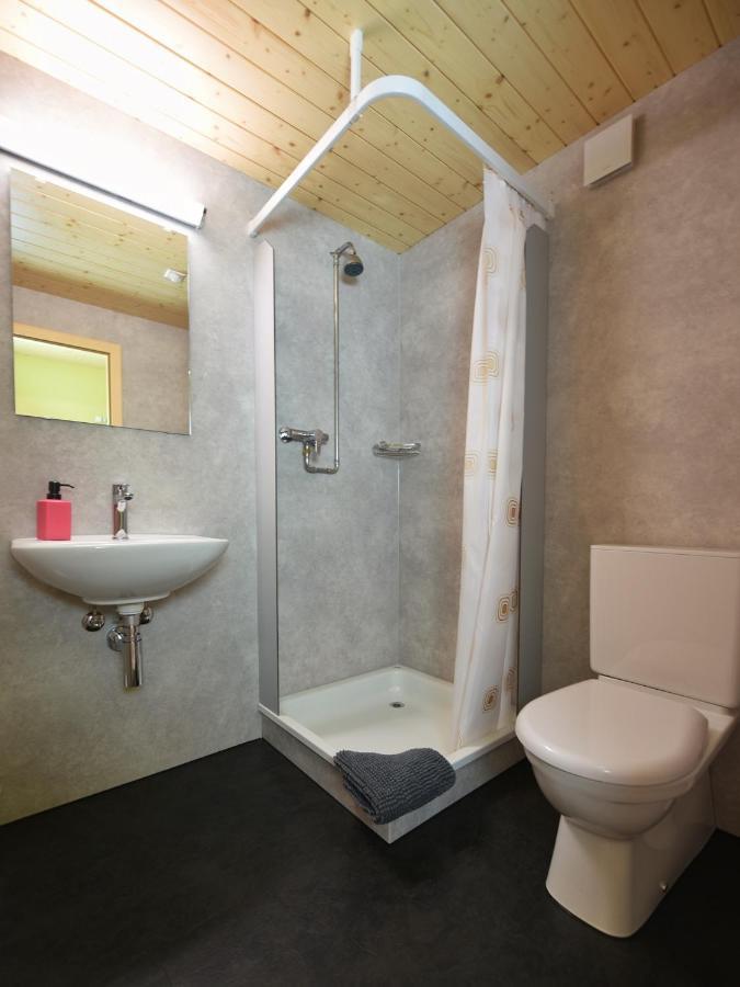 Schutzenbach Backpackers For Adults 18-35 Vandrarhem Lauterbrunnen Exteriör bild