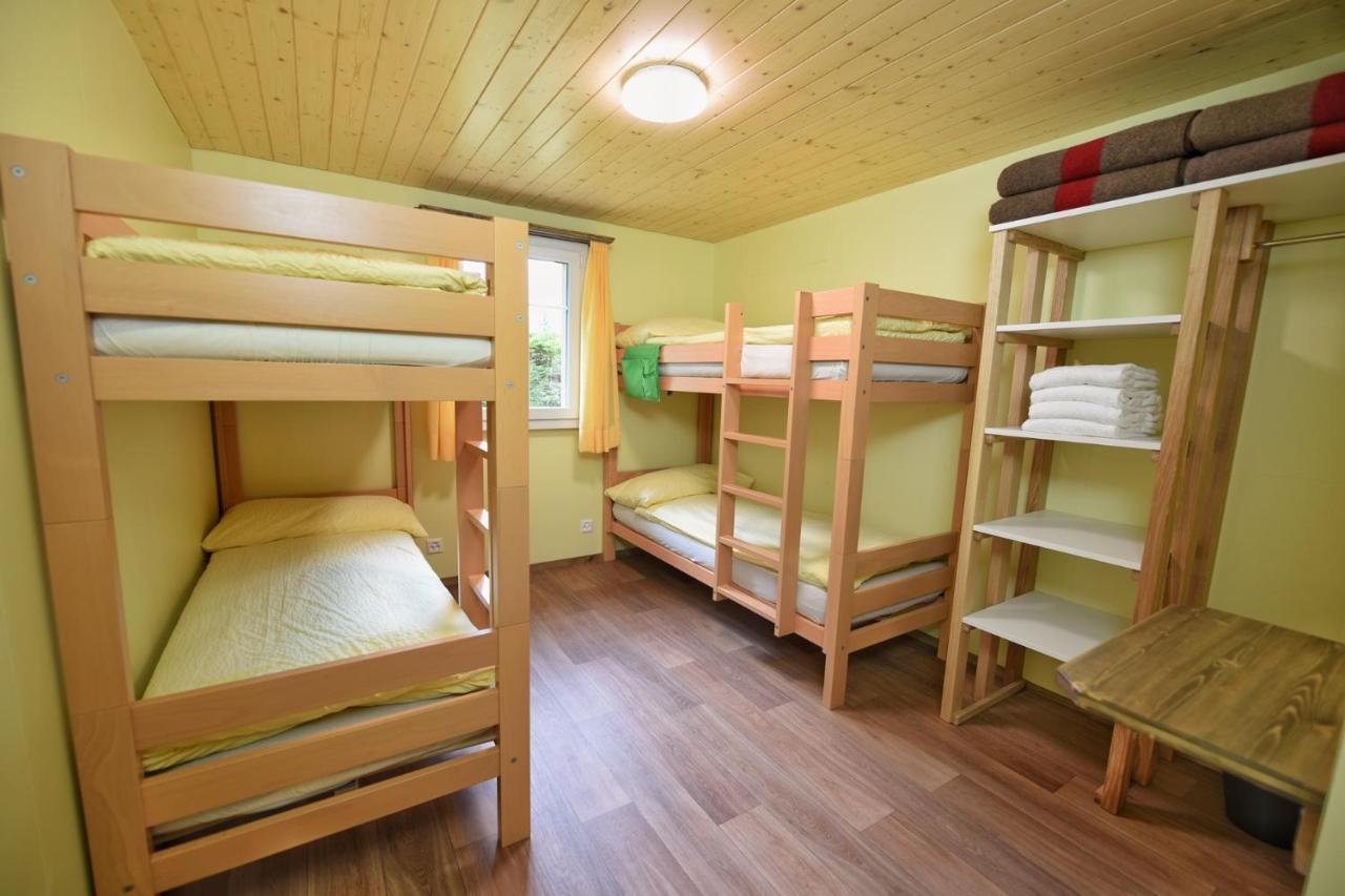Schutzenbach Backpackers For Adults 18-35 Vandrarhem Lauterbrunnen Exteriör bild