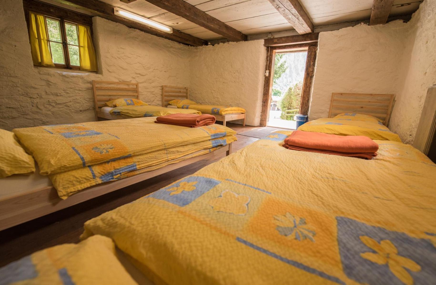 Schutzenbach Backpackers For Adults 18-35 Vandrarhem Lauterbrunnen Exteriör bild